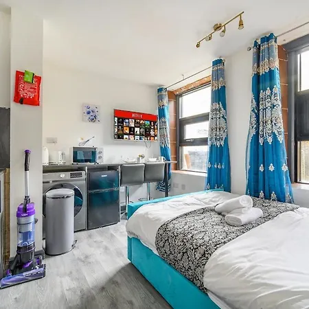 78f6 Modern & Cosy *